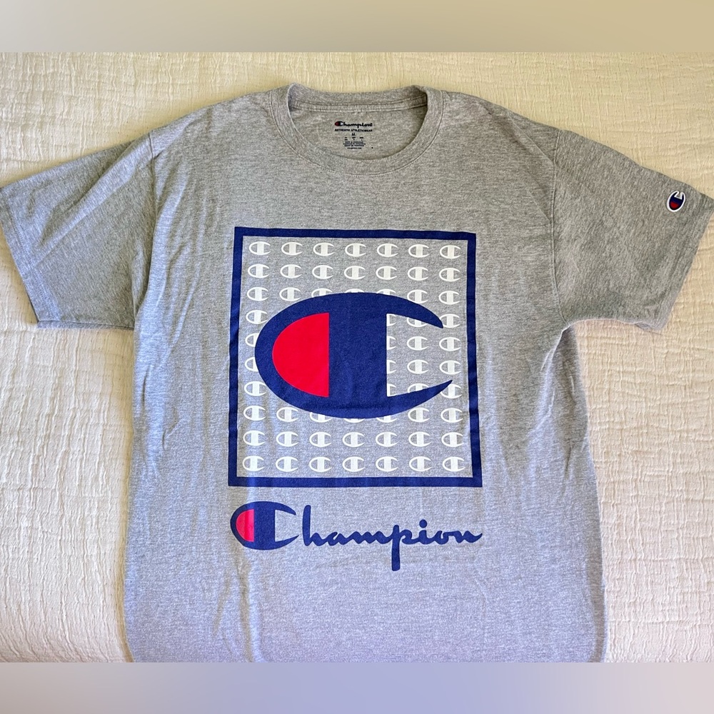 Champion T-shirt